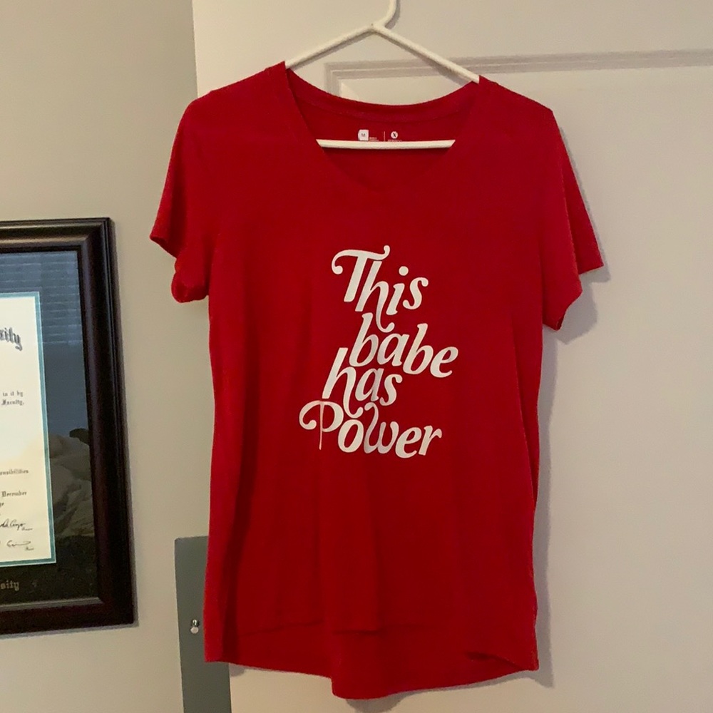Red this babe has power tee